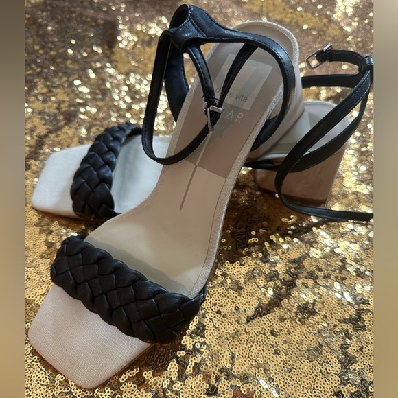 Dolce Vita Shoes - NWT. DOLCE VITA Maren Block Wood Heel Sandals - BLACK